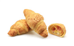 32551 Croissant sunka syr troj